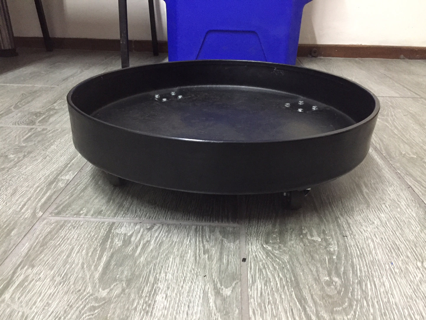 Round Dolly Trolley with 4 Castors