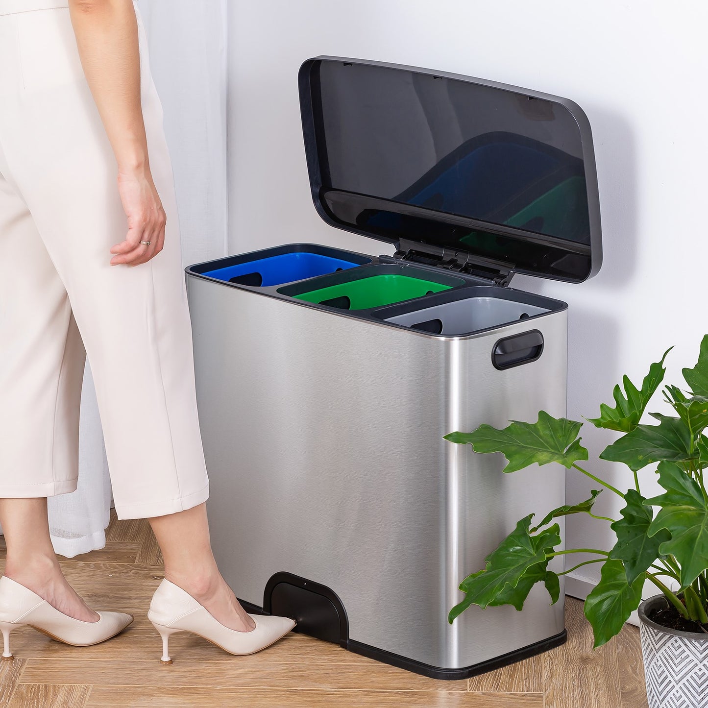 Sensor-Tap 3Compt Sensor bin, 45L