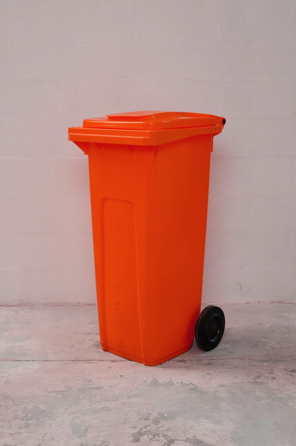 Wheelie bins